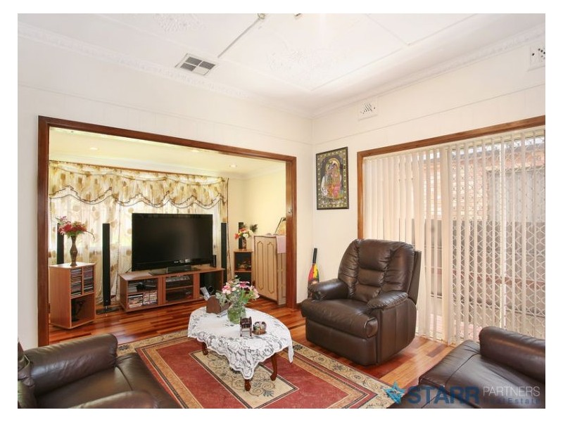 16 Kenyons Road, Merrylands NSW 2160