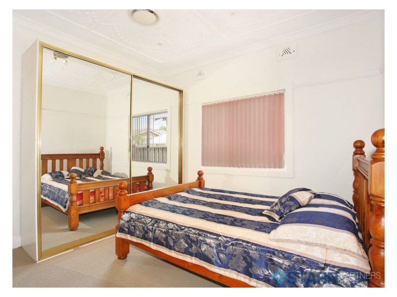 16 Kenyons Road, Merrylands NSW 2160