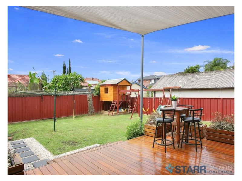 18 Murdock Street, Guildford NSW 2161