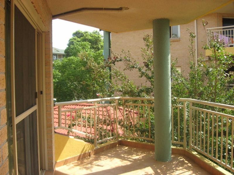 17/30 MEMORIAL AVENUE, Merrylands NSW 2160