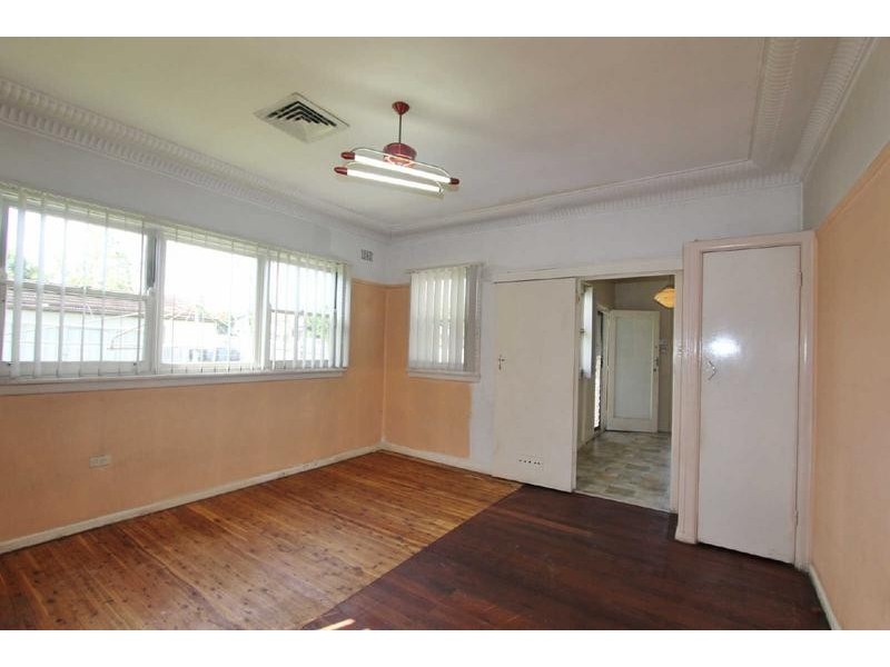 88 POLDING STREET, Smithfield NSW 2164