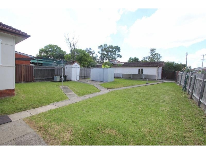 88 POLDING STREET, Smithfield NSW 2164