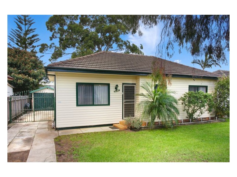 23 Sandra Street, Woodpark NSW 2164