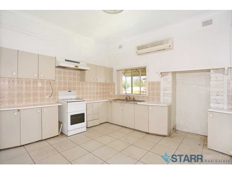 33 DENMARK STREET, Merrylands NSW 2160