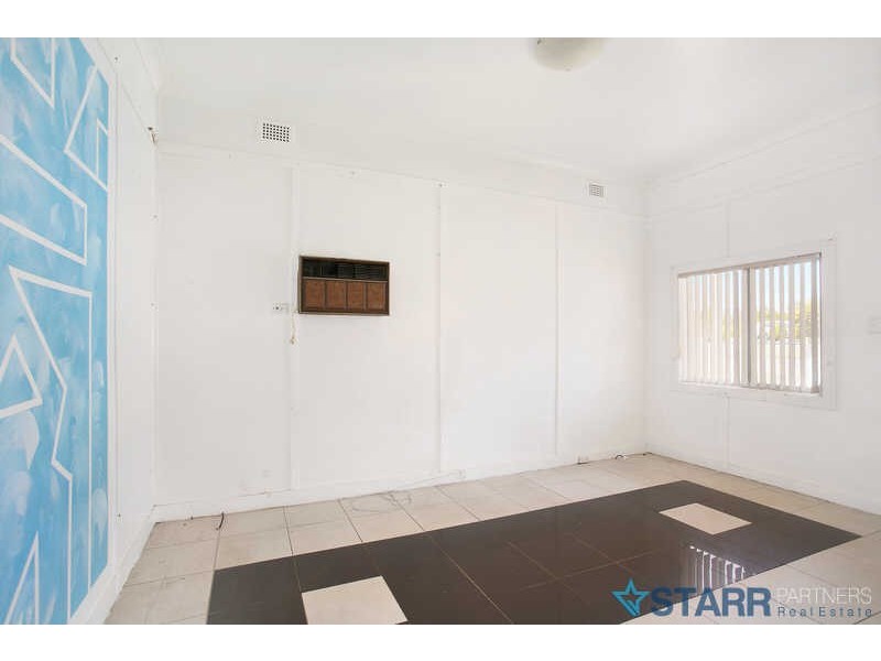 33 DENMARK STREET, Merrylands NSW 2160