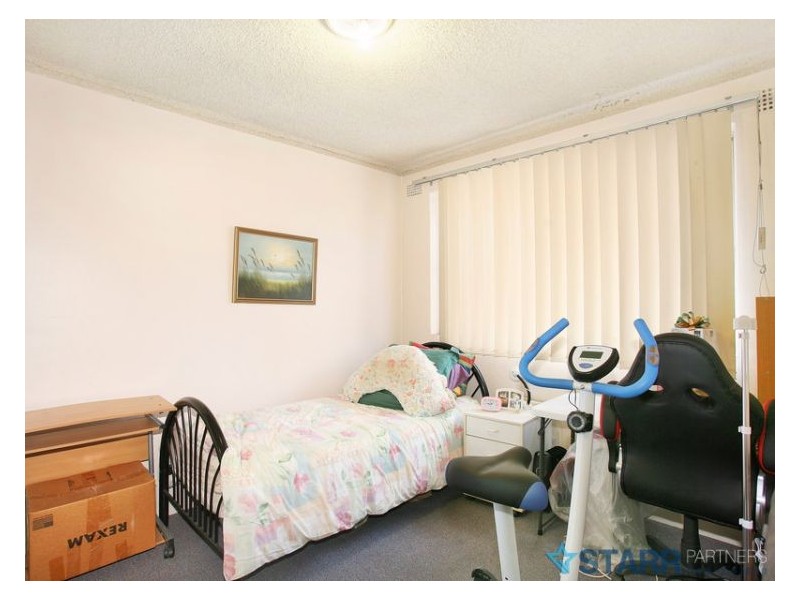 17/7-11 Tiara Place, Granville NSW 2142