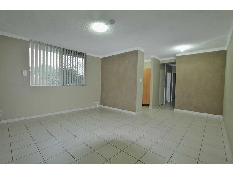 02/32 PATON STREET, Merrylands NSW 2160