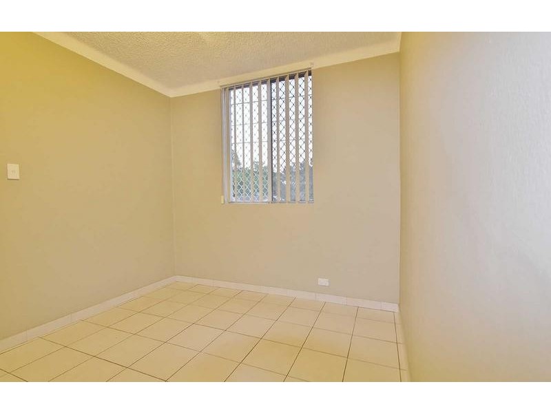 02/32 PATON STREET, Merrylands NSW 2160