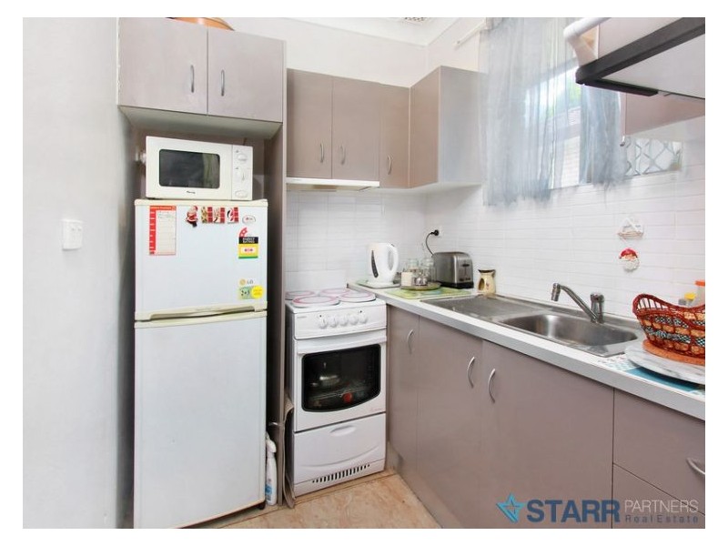 5/32 Paton Street, Merrylands NSW 2160