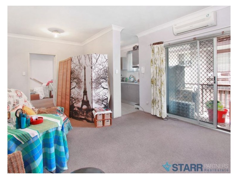 5/32 Paton Street, Merrylands NSW 2160