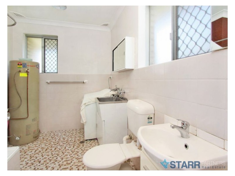 5/32 Paton Street, Merrylands NSW 2160