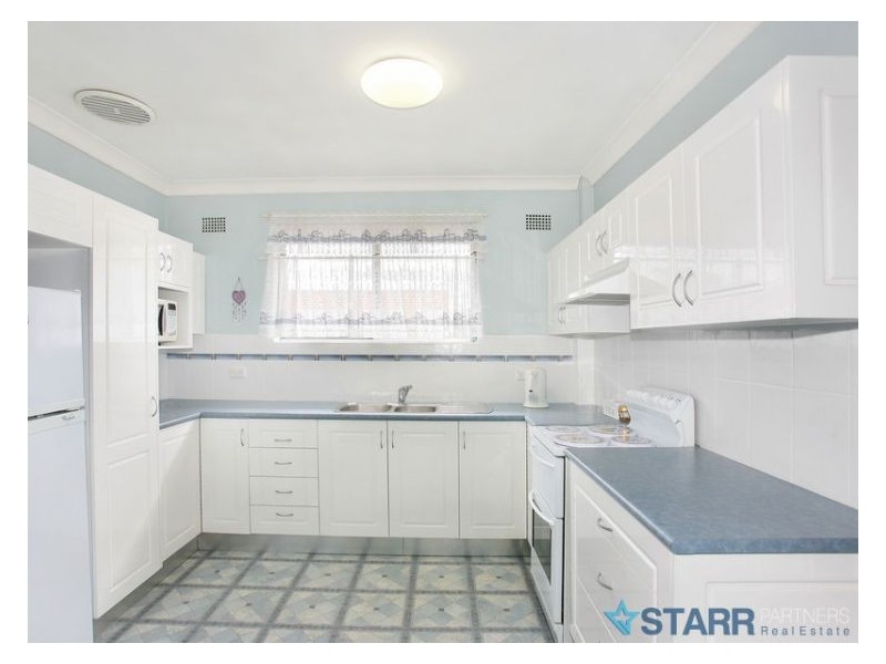 6/27 Military Road, Merrylands NSW 2160