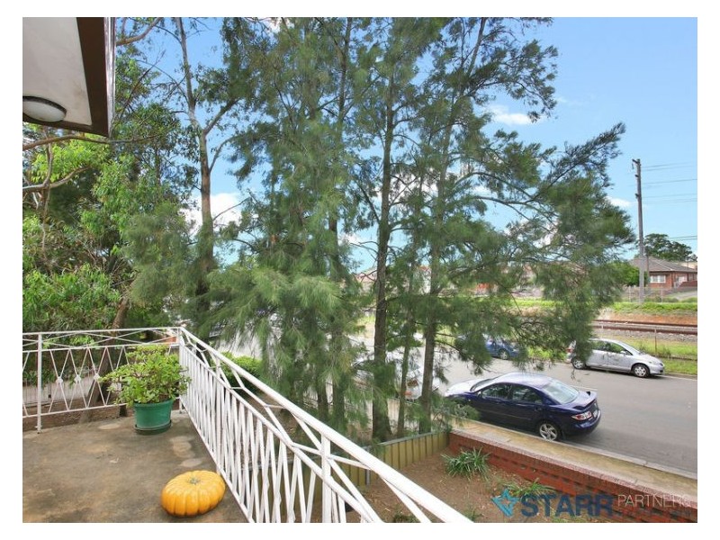 6/27 Military Road, Merrylands NSW 2160