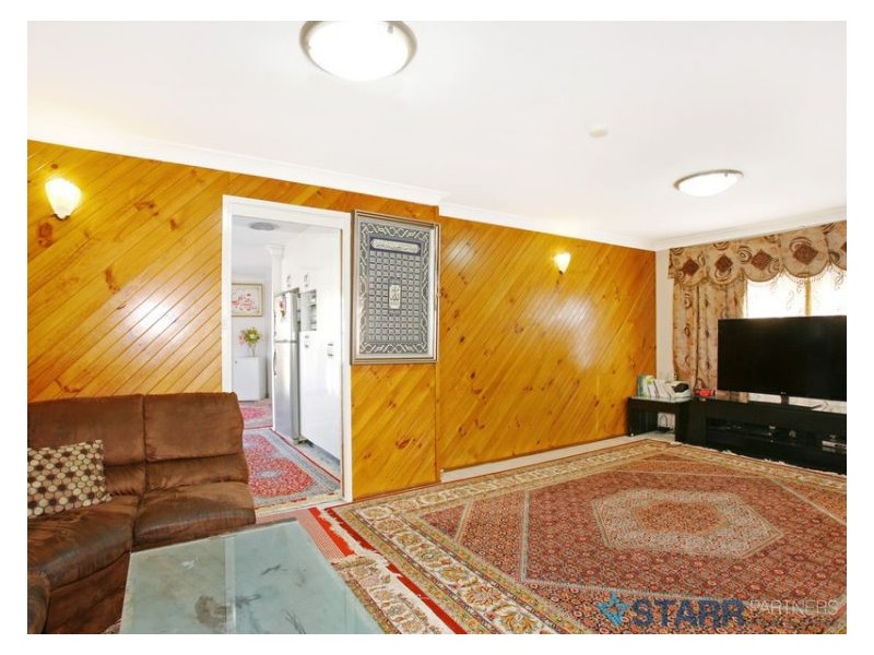 39 Sandra Street, Woodpark NSW 2164