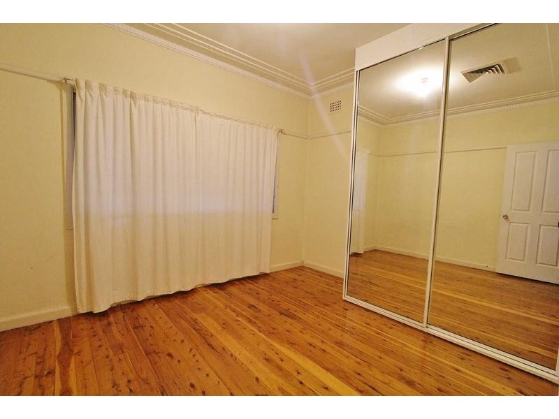 92 CENTENARY ROAD, South Wentworthville NSW 2145