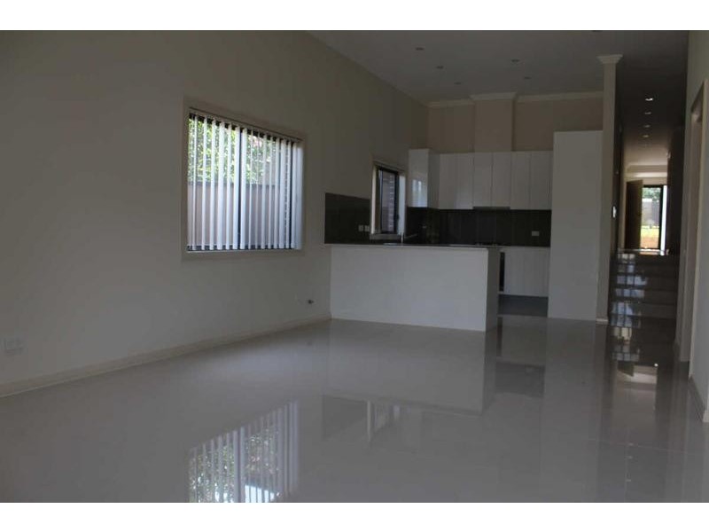 560 GUILDFORD RD, Guildford NSW 2161