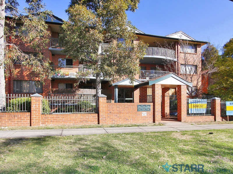 01/10-14 ARTHUR STREET, Merrylands NSW 2160