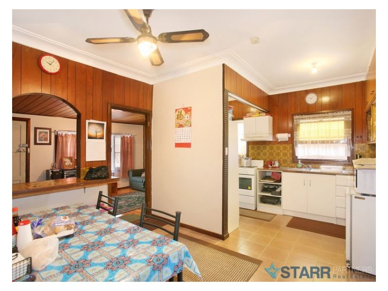 16 Allison Road, Guildford NSW 2161