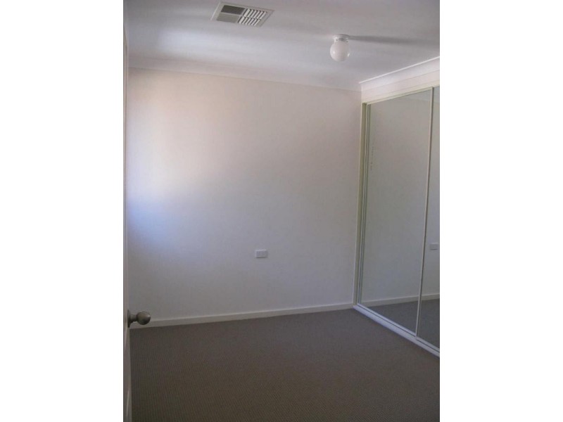 02/51 WARREN ROAD, Woodpark NSW 2164