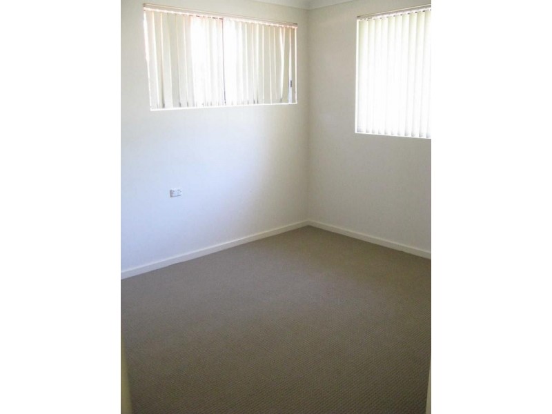 09/51 WARREN ROAD, Woodpark NSW 2164