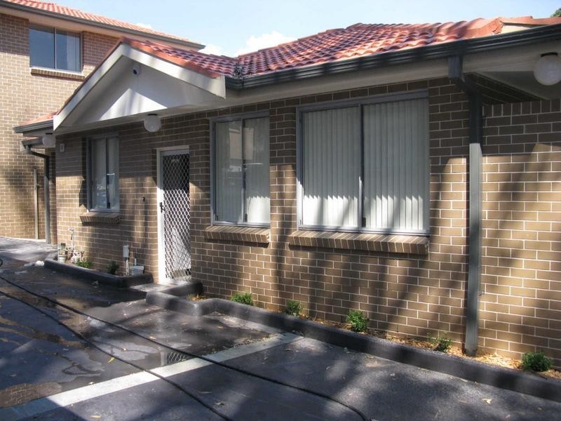 6/51-55 WARREN ROAD, Woodpark NSW 2164