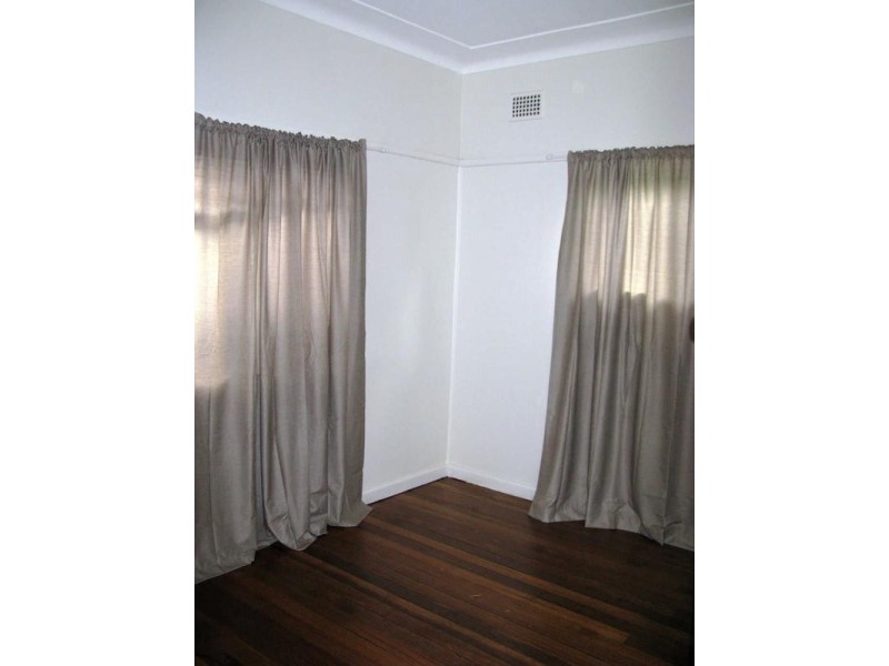 161 BURNETT STREET, Mays Hill NSW 2145