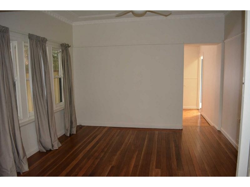 161 BURNETT STREET, Mays Hill NSW 2145