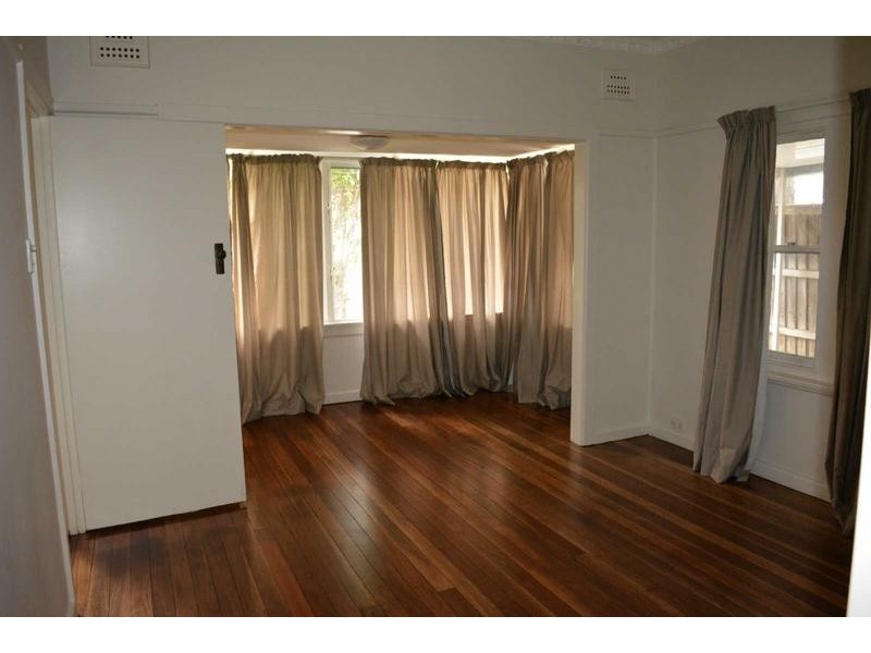 161 BURNETT STREET, Mays Hill NSW 2145