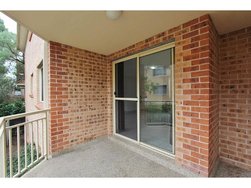 08/09 OXFORD STREET, Merrylands NSW 2160