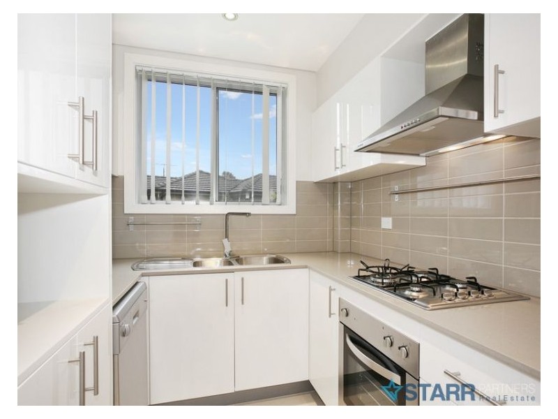 9/10 Water Street, Wentworthville NSW 2145