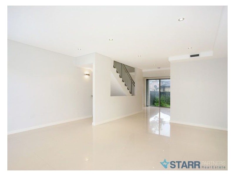 9/10 Water Street, Wentworthville NSW 2145