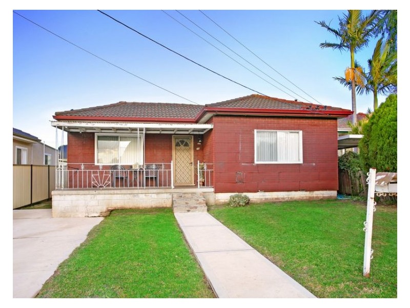 25 Strickland Road, Guildford NSW 2161