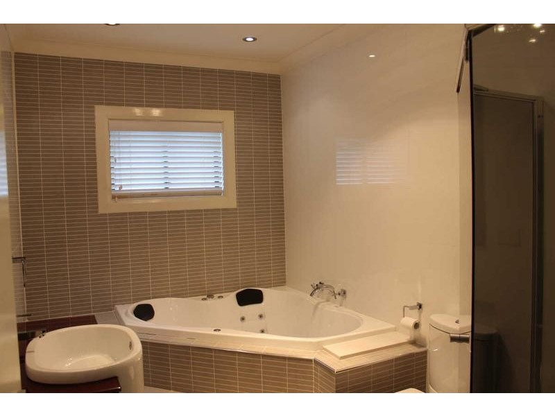 126 FAIRFIELD ROAD, Guildford West NSW 2161