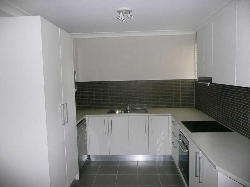 02/18 OXFORD STREET, Merrylands NSW 2160