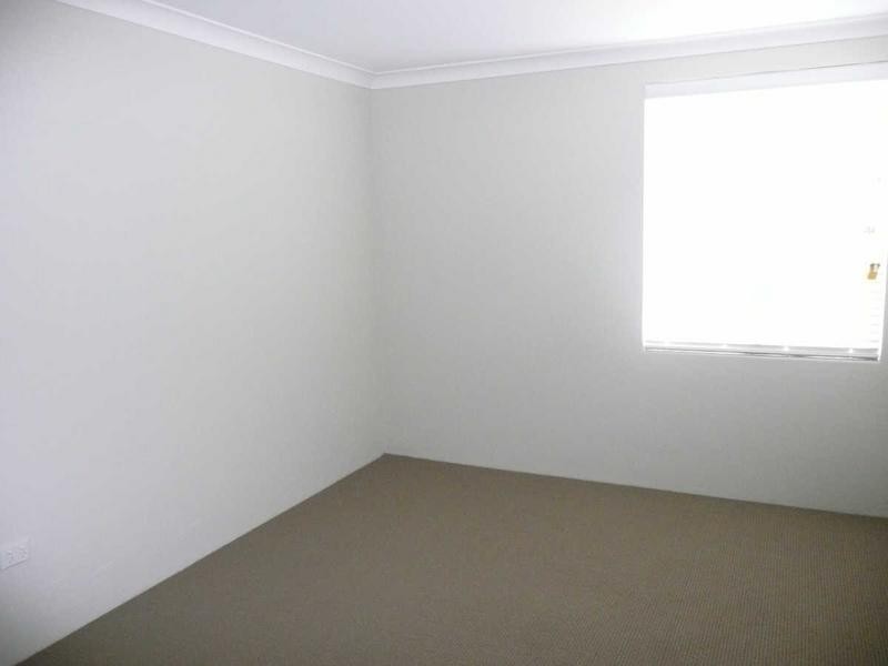 02/18 OXFORD STREET, Merrylands NSW 2160