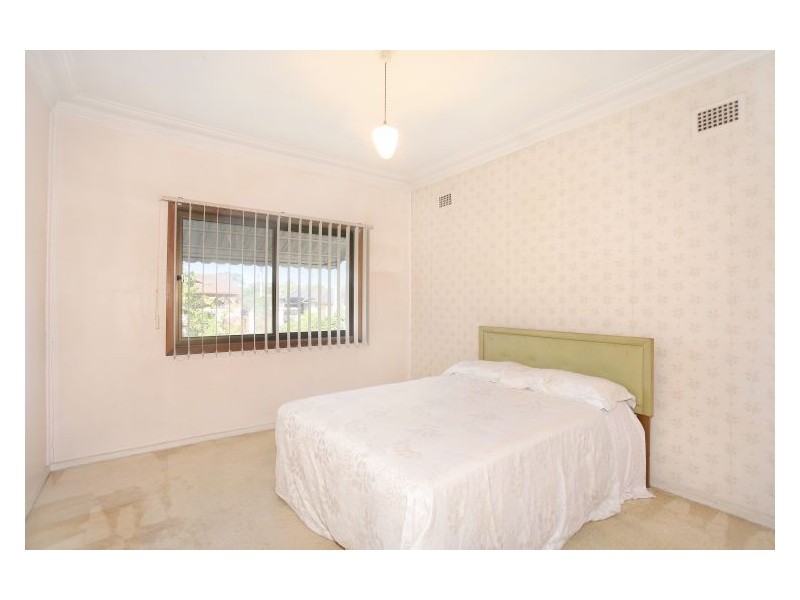 23 Bristol Street, Merrylands NSW 2160