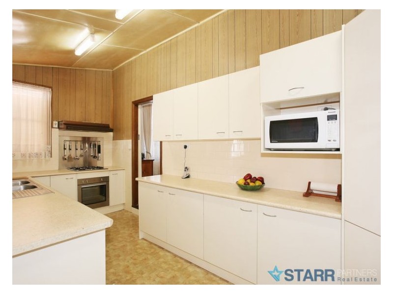 16 Salisbury Road, Guildford NSW 2161