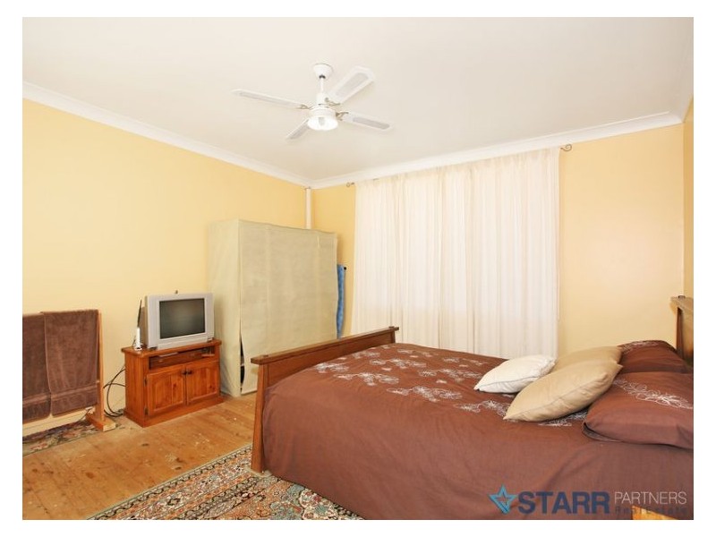 16 Salisbury Road, Guildford NSW 2161