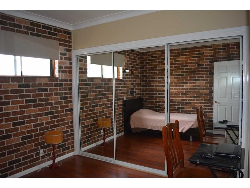 210 MACQUARIE ROAD, Greystanes NSW 2145