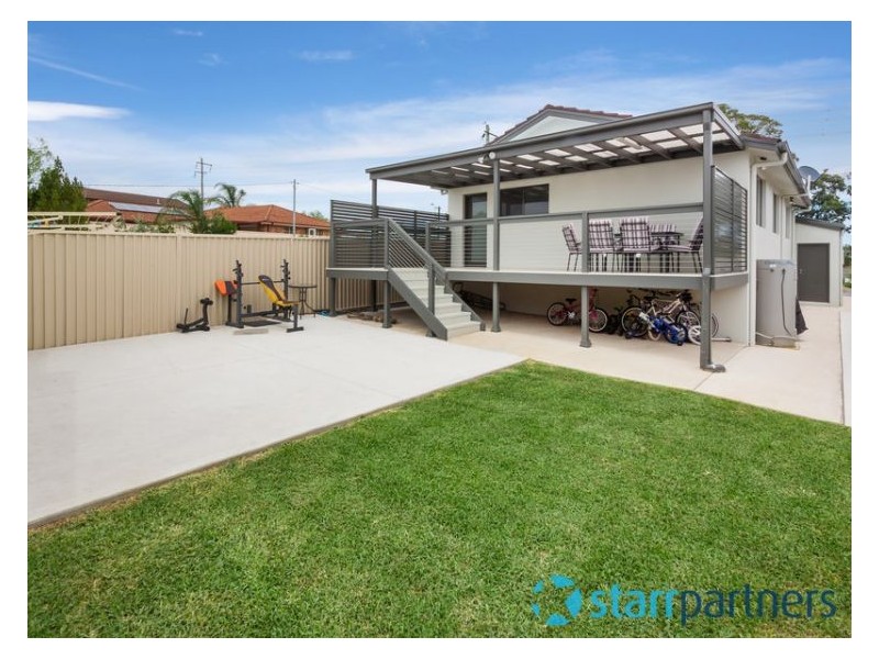 21 Fox Hills Crescent, Prospect NSW 2148