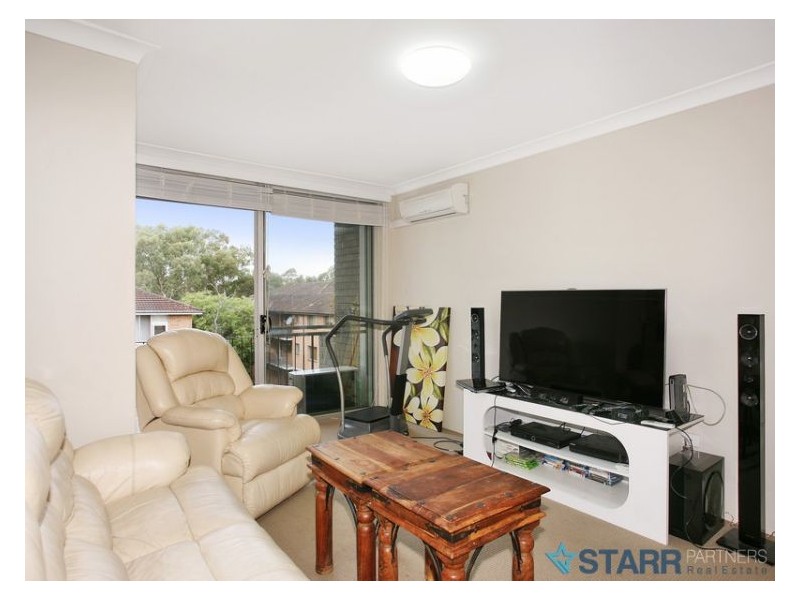 10/18 Oxford Street, Merrylands NSW 2160