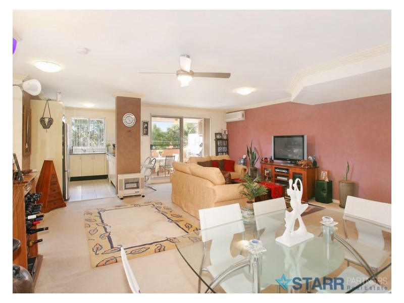 27/2 Conie Avenue, Baulkham Hills NSW 2153