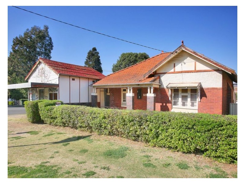 2 Henson Street, Merrylands NSW 2160