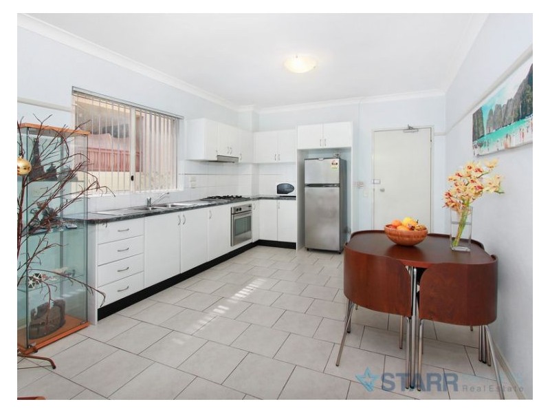 26/2-4 Kane Street, Guildford NSW 2161