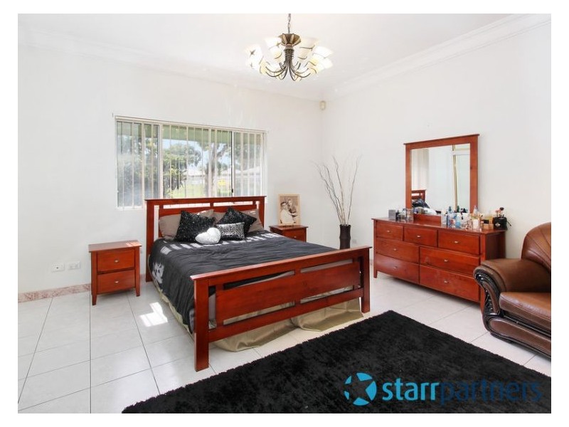 24 Renfrew Street, Guildford NSW 2161