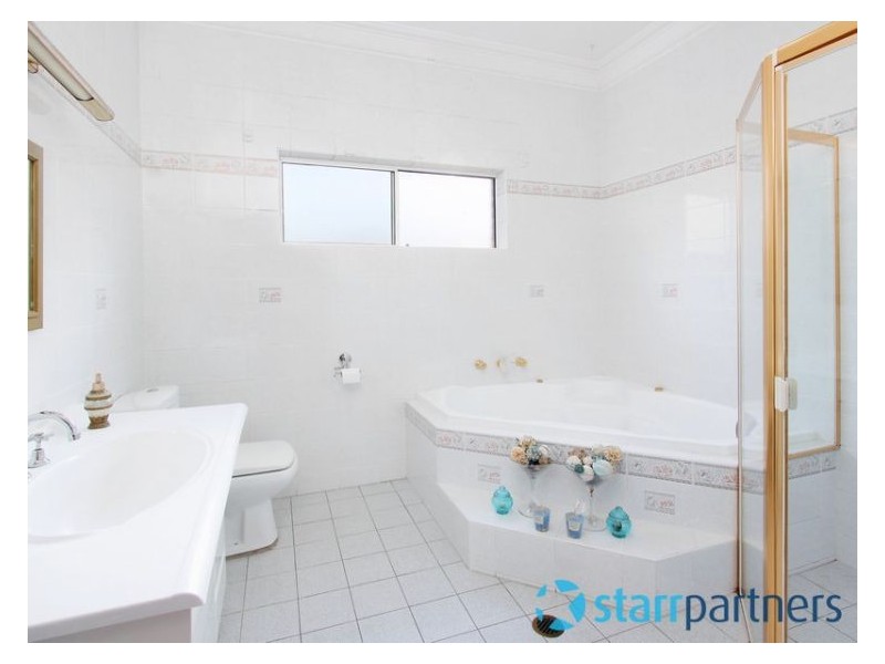 24 Renfrew Street, Guildford NSW 2161