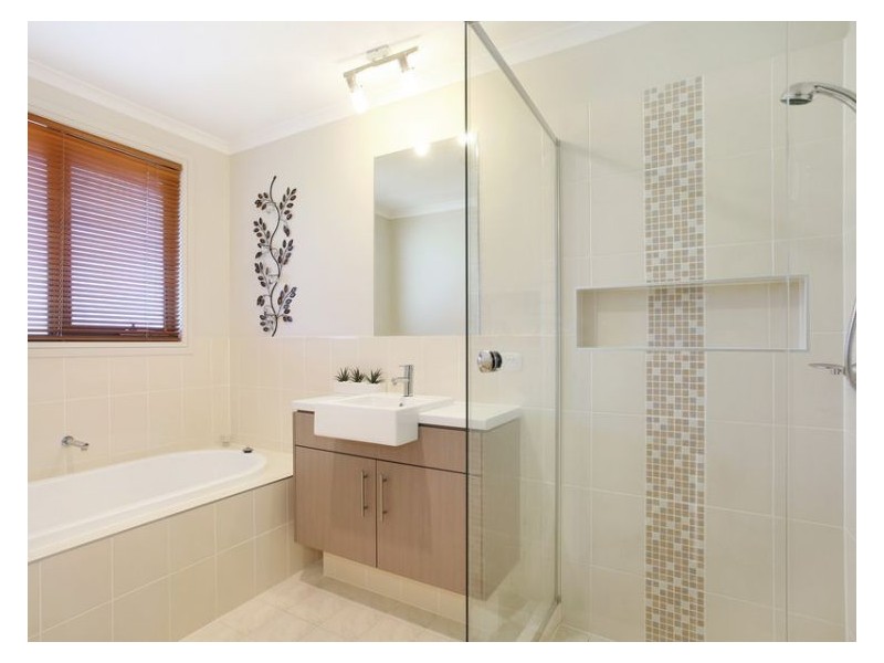 8 Pastoral Circuit, Pemulwuy NSW 2145