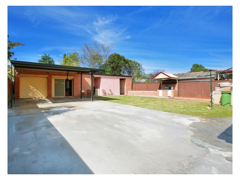 16 Styles Place, Merrylands NSW 2160