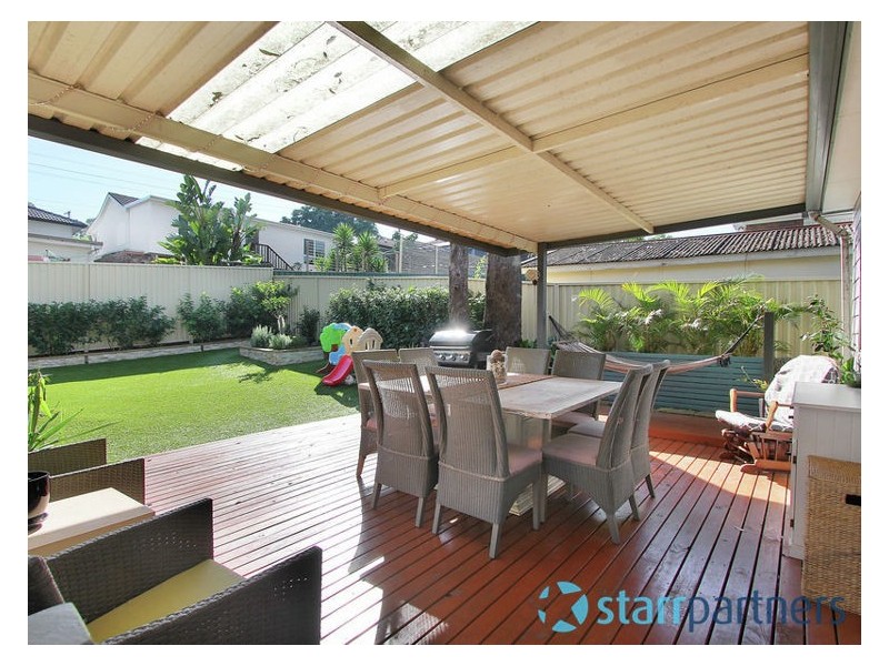 8 Hopman Street, Greystanes NSW 2145