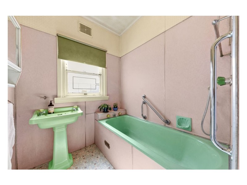 20 Holroyd Road, Merrylands NSW 2160